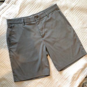 Men's Callaway flat front casual golf shorts gray metal